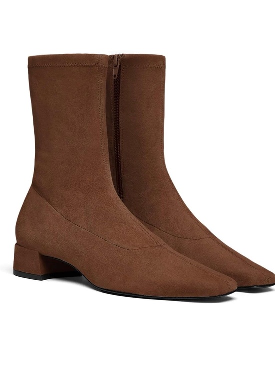 Unbranded Shoes - Women's boots with low, chunky heels